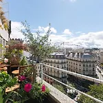 GuestReady - Stunning Apt near Champs Elysées